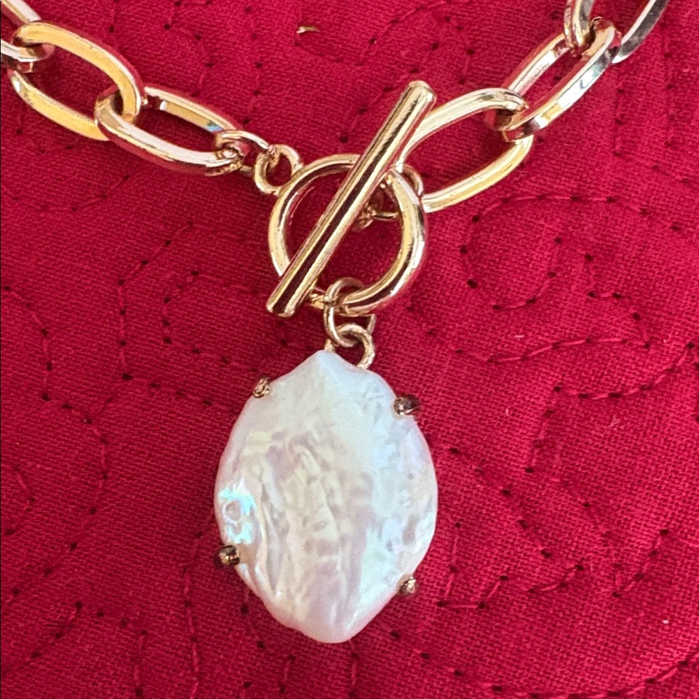 gold-plated long chain necklace baroque pearl pendant toggle clasp 18"